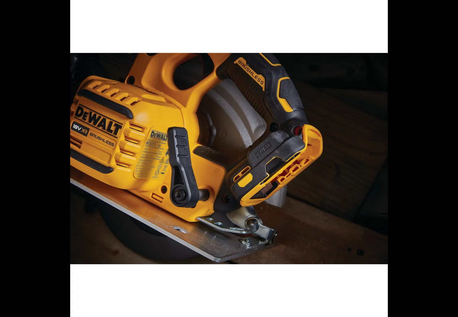 Sierra Circular 54V FLEXVOLT Dewalt DCS573NT