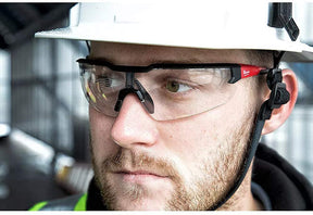 Gafas de seguridad con antivaho y antirayaduras Milwaukee