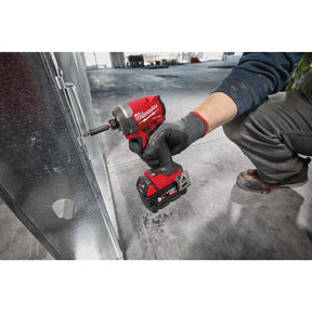 Atornillador de impacto 1/4 hex Milwaukee M18FID3-0X