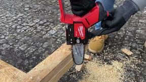 Sierra de poda 15cm Milwaukee M12FHS-602X FUEL HARCHET