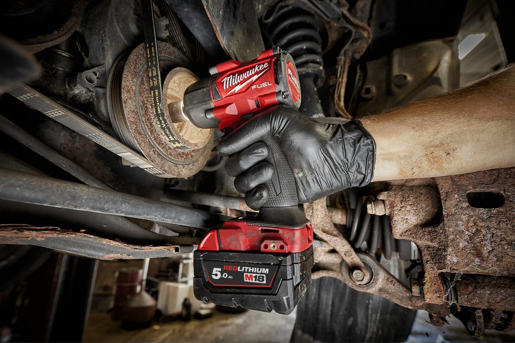 Llave de impacto de par medio M18 FUEL 1/2" Con anillo de fricción Milwaukee M18 FMTIW2F12-502X