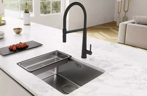 Grifo de Cocina Extraible Icon Semi Pro HP MB Negro Mate Franke 115.0690.598