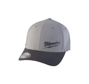 Gorra Performance Gris Oscutro Milwaukee BCP DGR