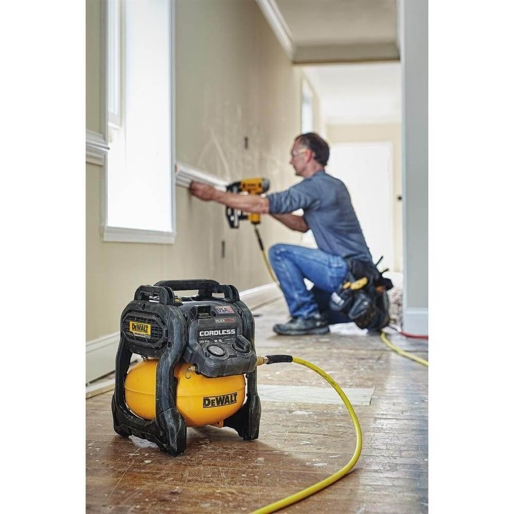 Compresor de aire Dewalt XR Flexvolt 54V 9,5L 0,4HP DCC1054T2